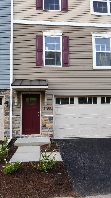 Foto del edificio - 5155 Winthrop Ave