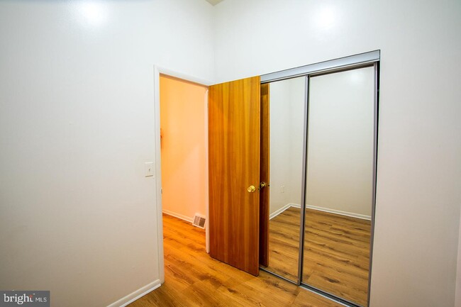 Foto del edificio - 619 S 19th St