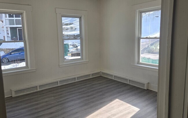 Building Photo - 29 Beech St