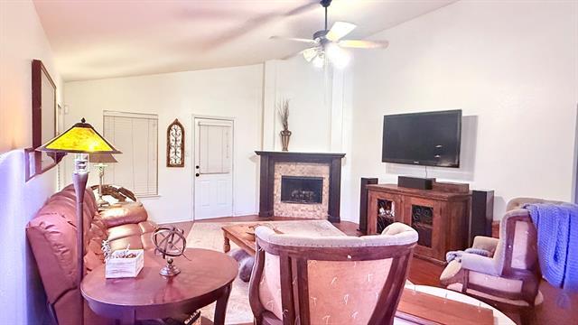 Building Photo - 4625 Indian Rock Dr