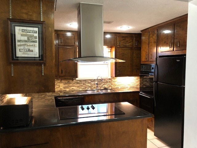 Building Photo - 139 Pamellia Dr