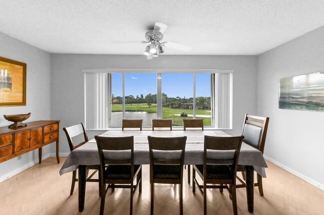 Foto del edificio - 6768 10th Ave N