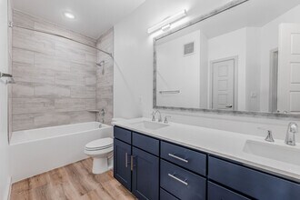 Interior Photo - Casagave At Larkspur