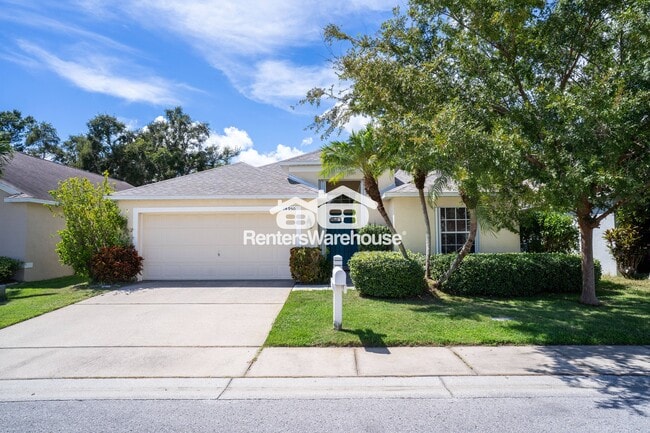 14950 Hidden Oaks Cir