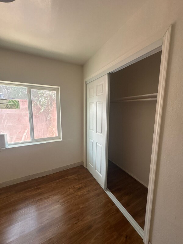 Foto del edificio - 1051 W Ave J14