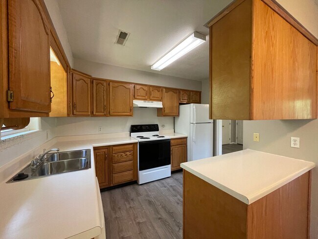 Foto del edificio - 111 Mint Ln