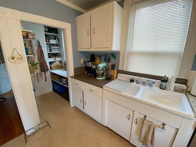 Photo - 125 Brattle St House