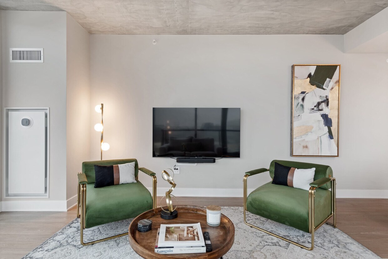 Foto principal - 1050 W Van Buren St