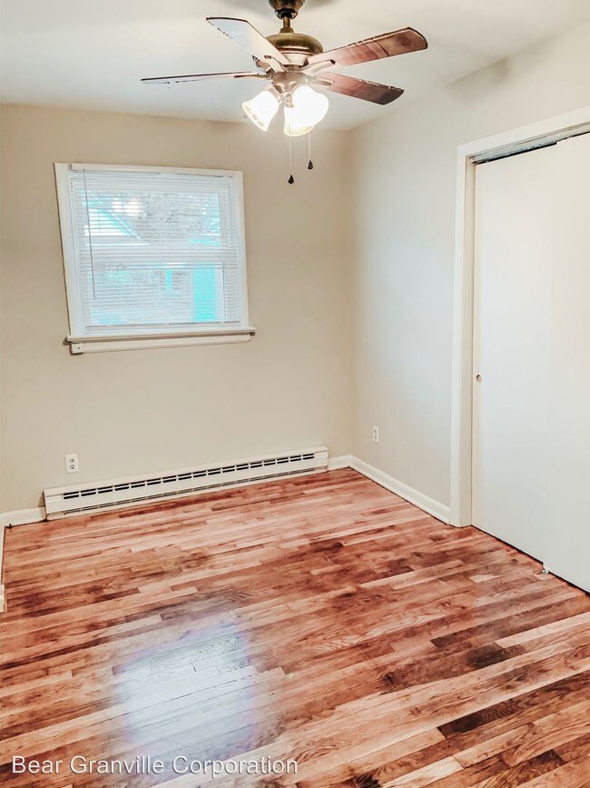 Building Photo - 3 br, 1 bath House - 12 E 34th St