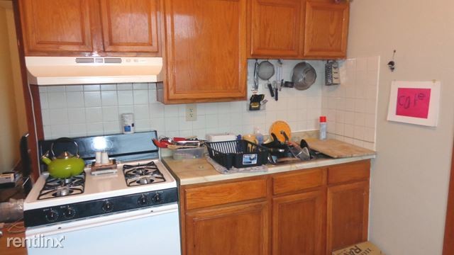 Building Photo - 3558 W Cortland St