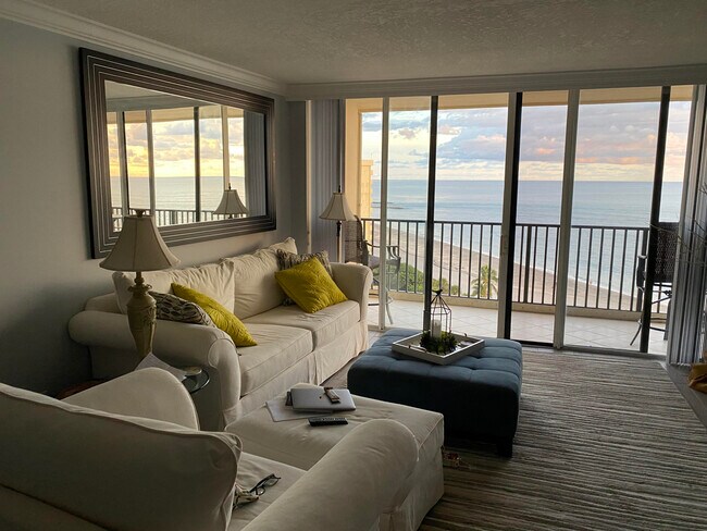 Foto del edificio - 300 Ocean Trail Way