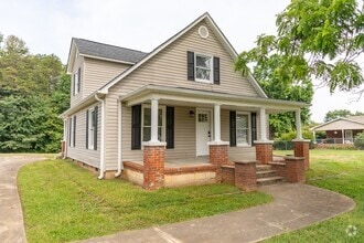 Building Photo - 4085 Beach Rd