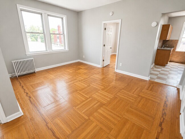Foto del edificio - 383 Clifton Ave
