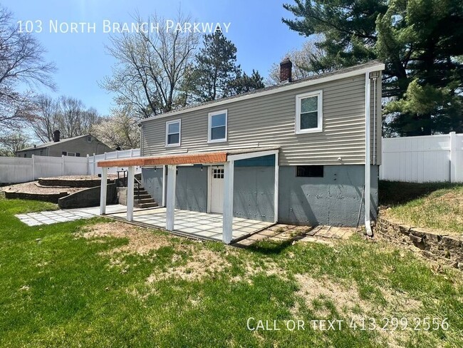 Building Photo - 103 N Branch Pkwy