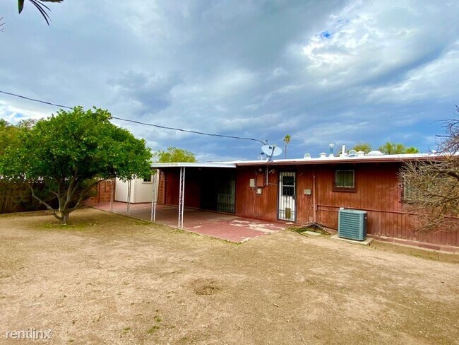 Building Photo - 3 br, 2 bath House - 6826 E Kingston Pl