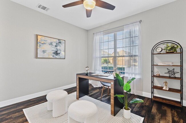 Foto del edificio - 4821 Timber Trl