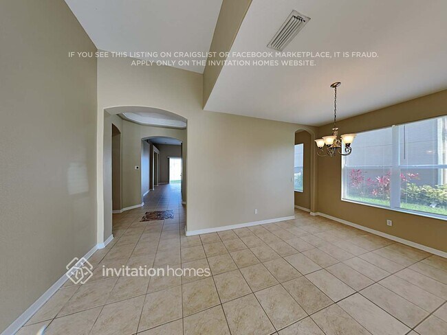 Foto del edificio - 7178 50th Ave Cir E
