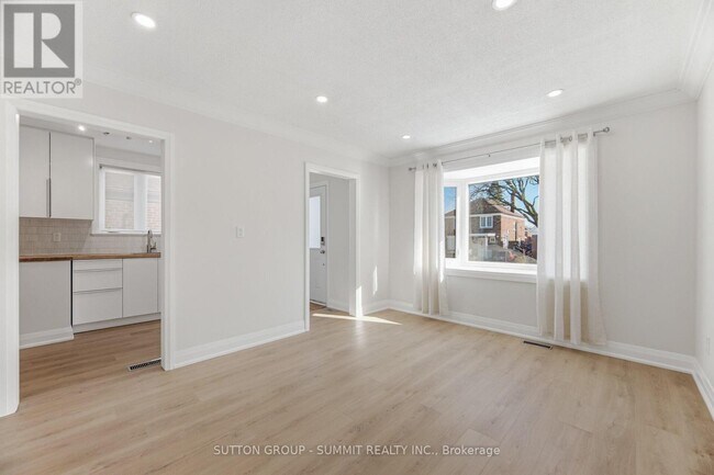 Photo du bâtiment - 50 Twenty First St