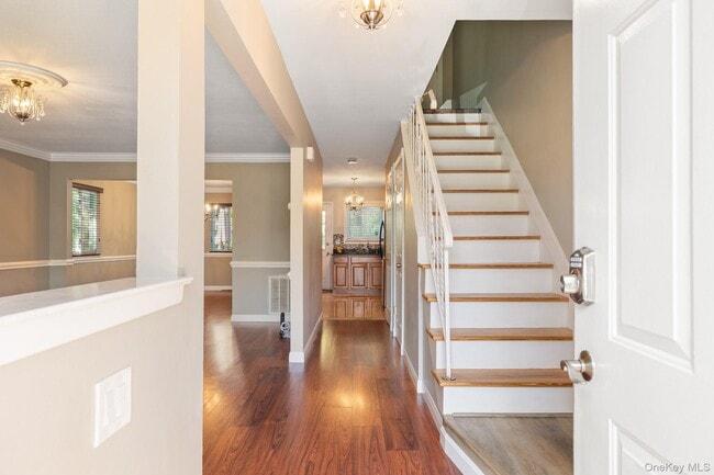 Building Photo - 73 Town House Dr