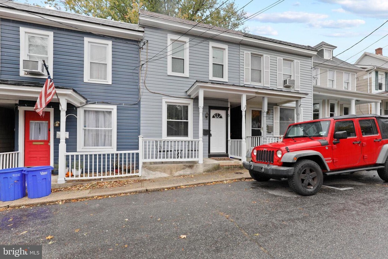 15 Jefferson Pl, Annapolis, MD 21401 Townhome Rentals in Annapolis MD