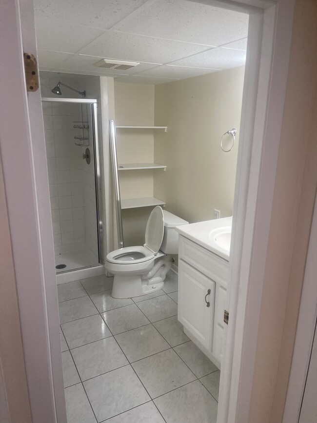 Building Photo - 2123 Haig Ct