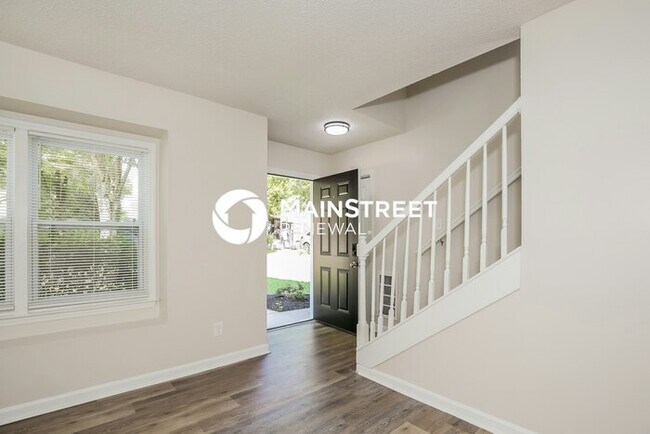 Foto del edificio - 4 Bedroom Pet-Friendly Home in GREENSBORO,...