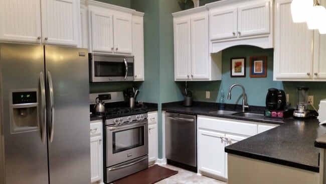 Foto del edificio - Charming Single Story Brick Home