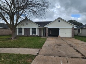 Building Photo - 715 Beechbend Dr