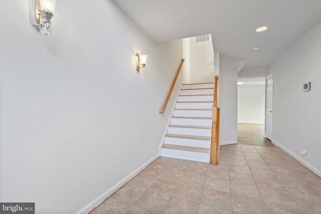 Building Photo - 200 Chesterbrook Ct