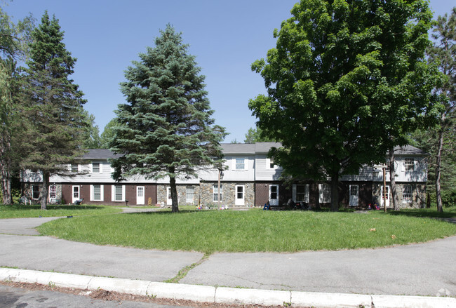 Building Photo - Canterbury Woods