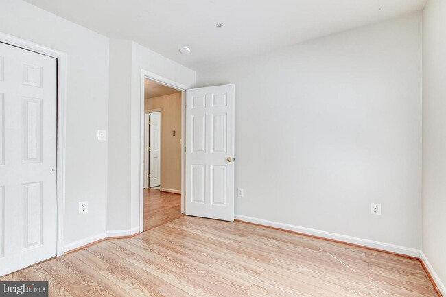 Building Photo - 18715-18715 Harmony Woods Ln