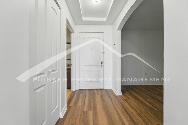 Foto del edificio - Amazing Condo with Patio and Central AC!