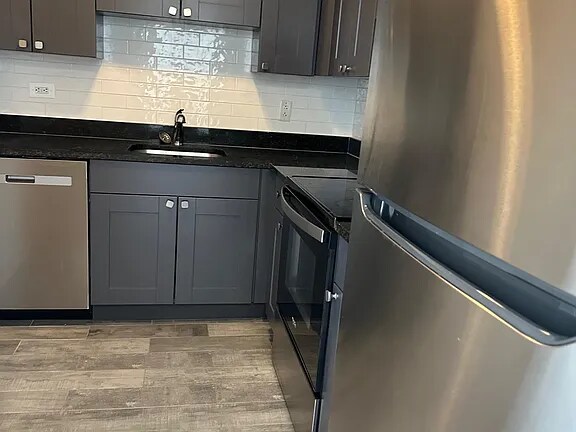 Foto principal - 672 W Sheridan Rd