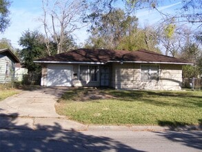 Building Photo - 5715 Westover St