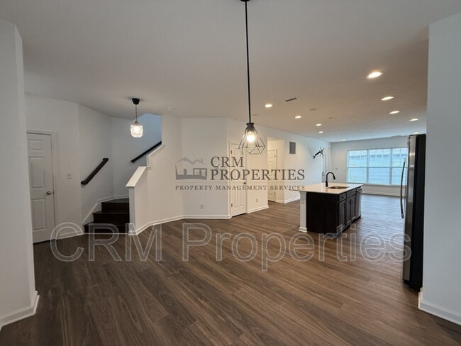 Foto del edificio - 326 N Warman Ave