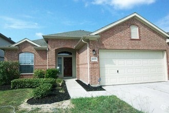 Building Photo - 20223 Enchanted Rose