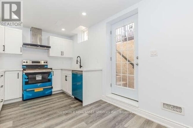 Photo du bâtiment - 146 Goodwin Cres