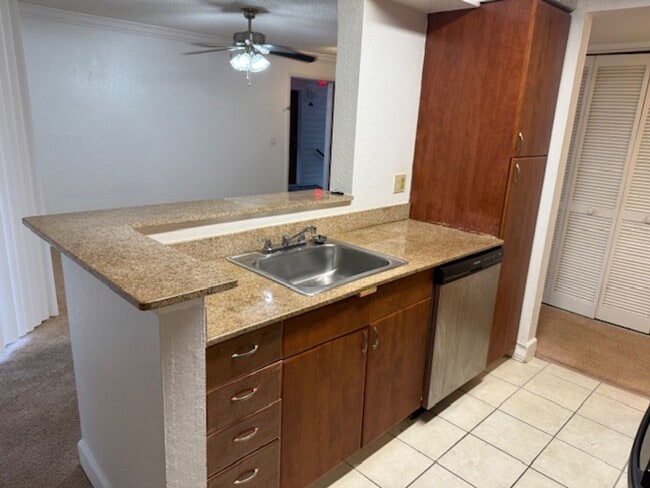 Lexington Place - 1126 - Lexington Place - 1126 Apartment