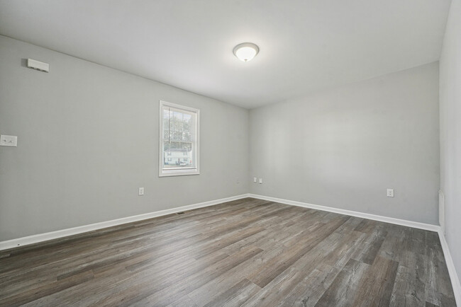 Foto del edificio - 7 Callaway Ct