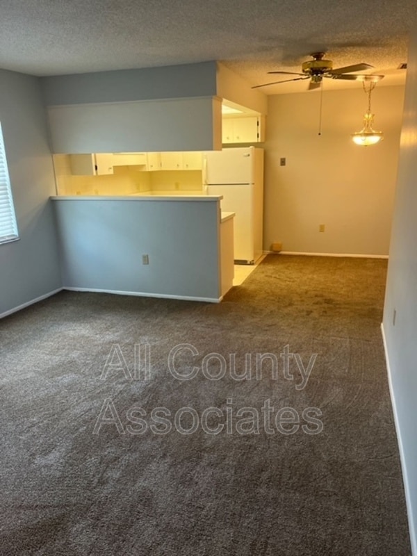 Building Photo - 6189 Chesham Dr