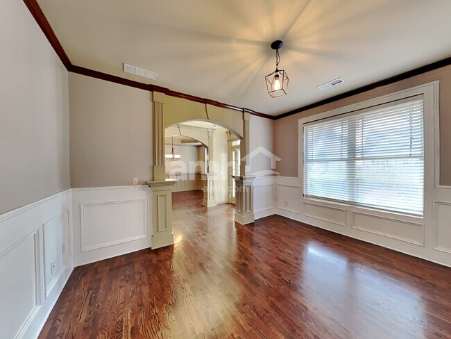 Foto del edificio - 2315 Well Springs Dr