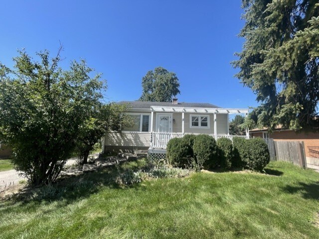 Foto del edificio - 734 Geneva Ave