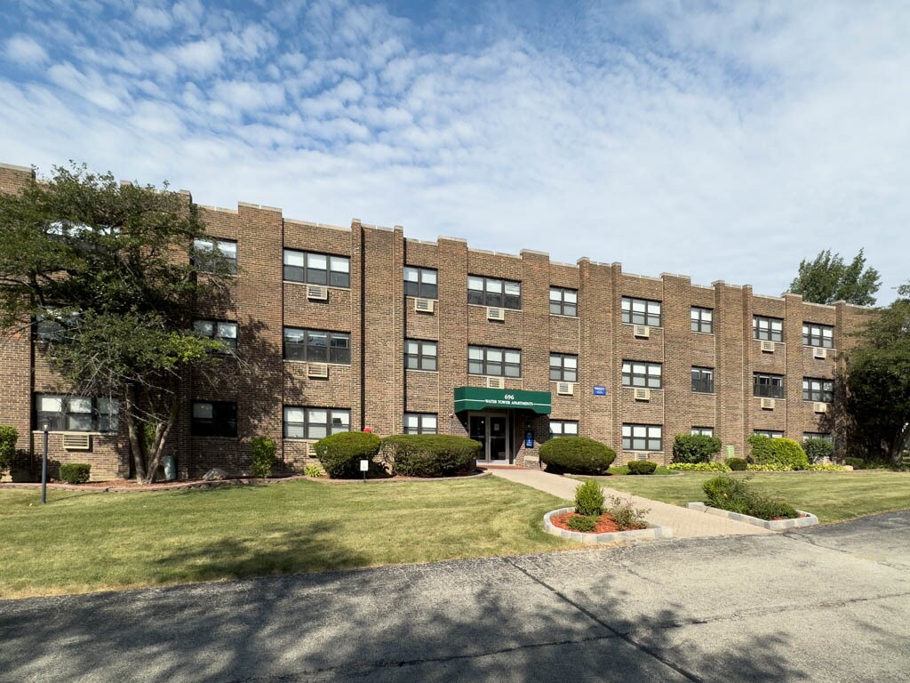 696696 Elm Pl Unit D302, Highland Park, IL 60035 Condo for Rent in