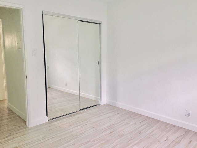 Foto del diseño de interior - 833 E Sunrise Blvd