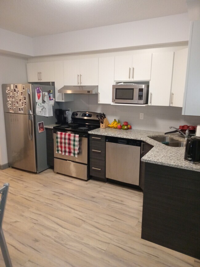 Photo du bâtiment - 258A-258A Sunview St