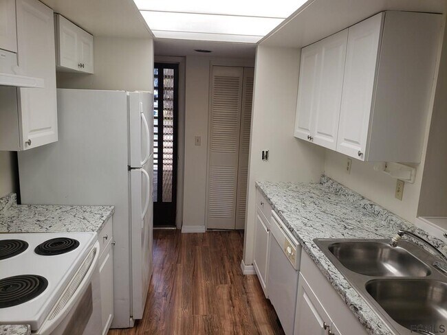 Foto del edificio - 304 Palm Coast Pkwy NE
