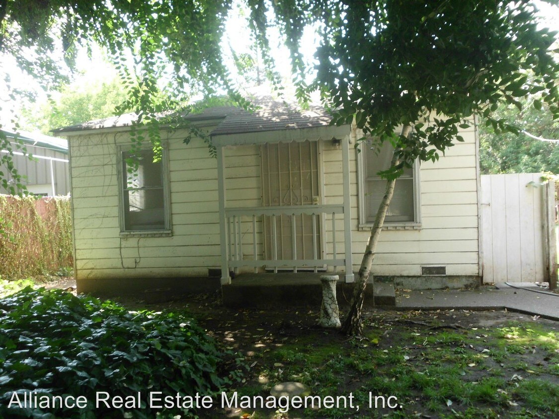 1439 Laburnum Ave, Chico, CA 95926 Condo for Rent in Chico, CA