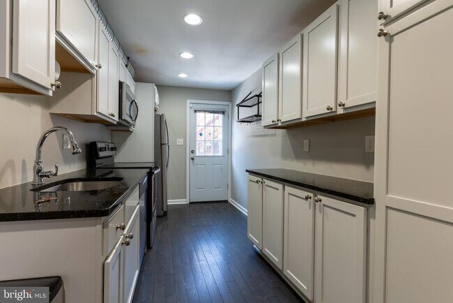 Foto del edificio - 1036 Patapsco St