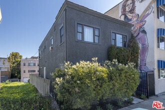 Building Photo - 1900 Pacific Ave