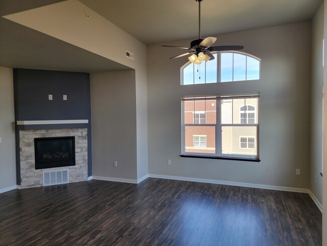 Building Photo - 5192 Sassafras Dr